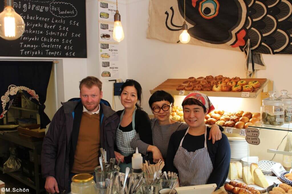 Das Team der japanischen Bäckerei Kame aus Berlin